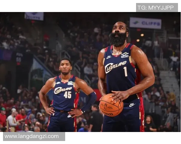 NBA季后赛得分榜前十球星中哈登与卡尔马龙唯一无冠的传奇之路 NBA季后赛得分榜前十球星中哈登与卡尔马龙唯一无冠的传奇之路